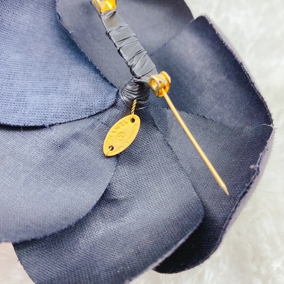 Chanel Black Camellia Brooch - Picture 7 of 8